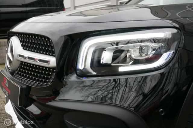 Mercedes-Benz GLB-Klasse (2021) thumbnail 3