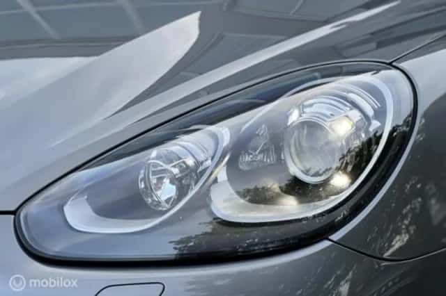 Porsche Cayenne (2017) thumbnail 45