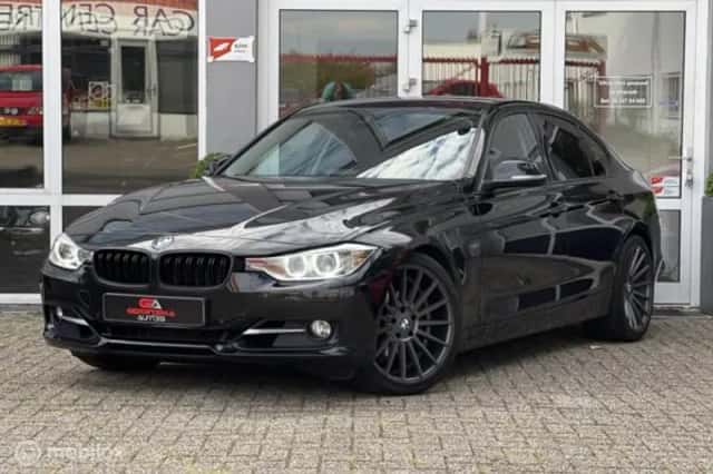 BMW 3-Serie (2021) thumbnail 2