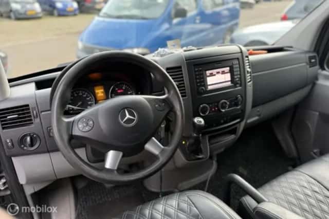 Mercedes-Benz Sprinter (2014) thumbnail 11