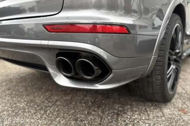 Porsche Cayenne (2015) thumbnail 14