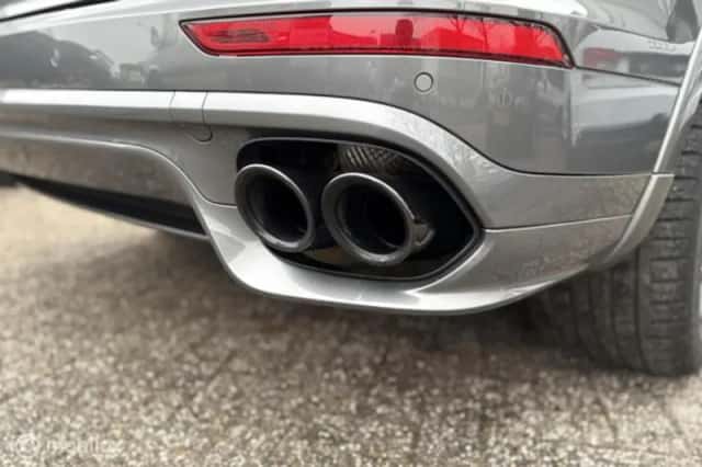 Porsche Cayenne (2015) thumbnail 27