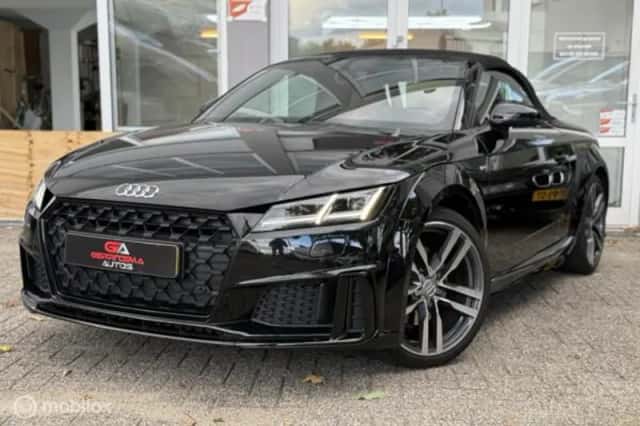 Audi TT (2021) thumbnail 2