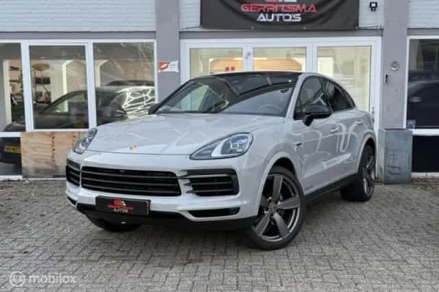 Porsche Cayenne (2023)