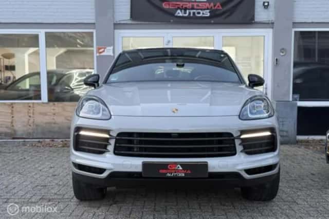 Porsche Cayenne (2023) thumbnail 13