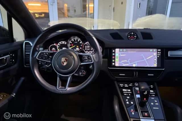 Porsche Cayenne (2023) thumbnail 19