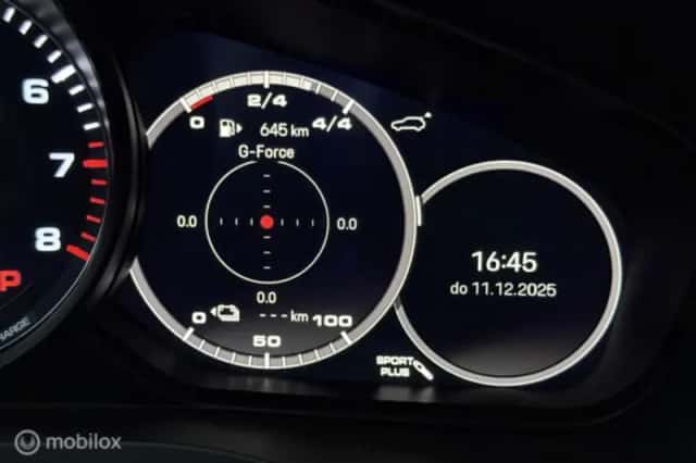 Porsche Cayenne (2023) thumbnail 26