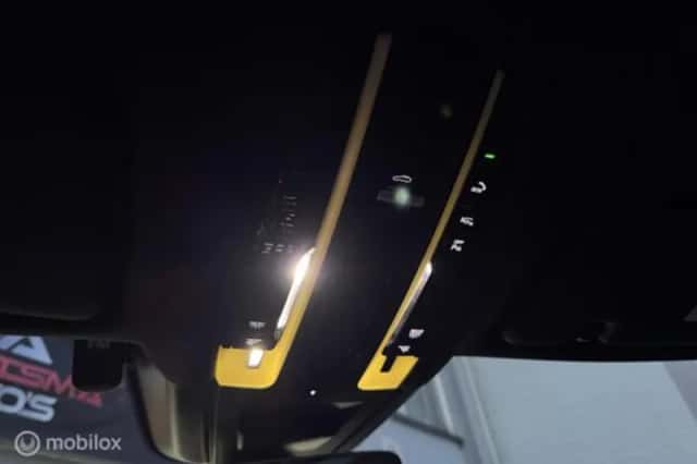 Porsche Cayenne (2023) thumbnail 28