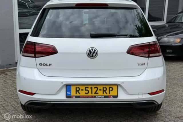Volkswagen Golf (2022) thumbnail 27