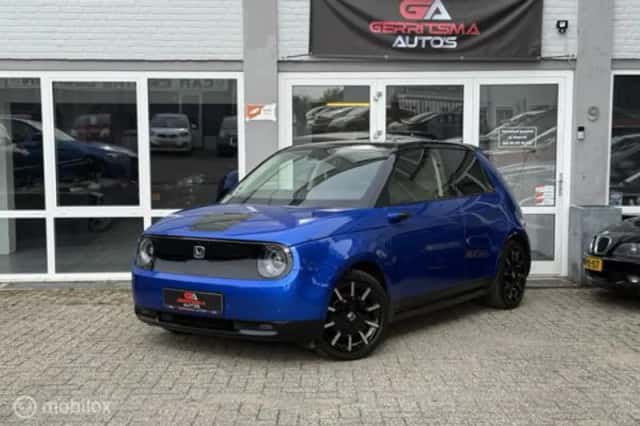 Honda E (2023) thumbnail 1