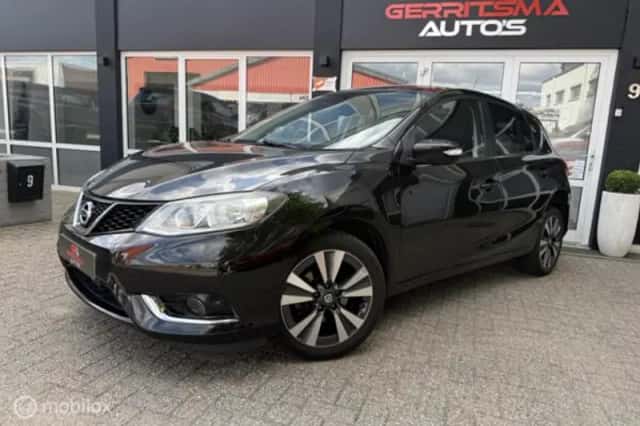 Nissan Pulsar (2016) thumbnail 3