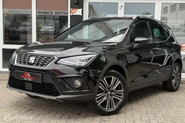 SEAT Arona (2019) thumbnail 3
