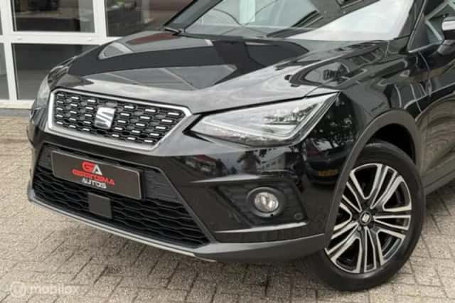 SEAT Arona (2019) thumbnail 4
