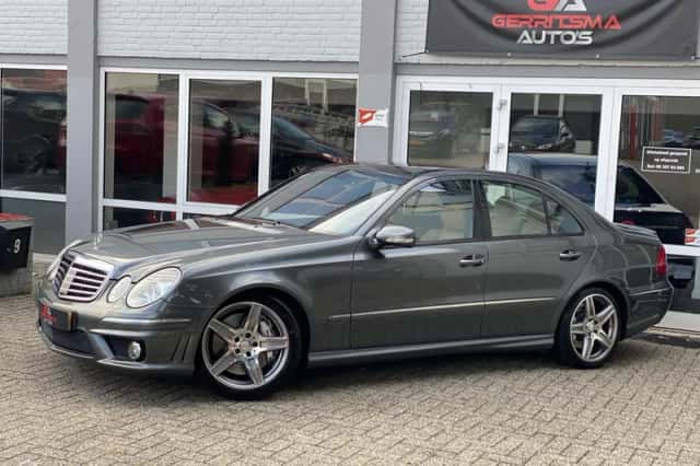 Mercedes-Benz E-Klasse (2008) thumbnail 2