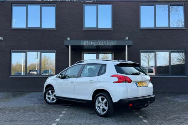 Peugeot 2008 (2014) thumbnail 3