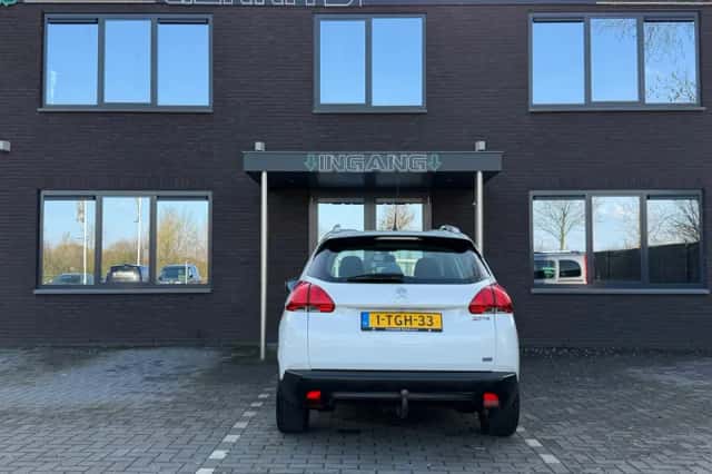 Peugeot 2008 (2014) thumbnail 4