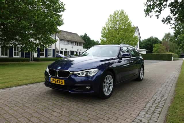 BMW 3-Serie (2016) thumbnail 2