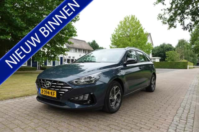 Hyundai i30 (2024) thumbnail 2