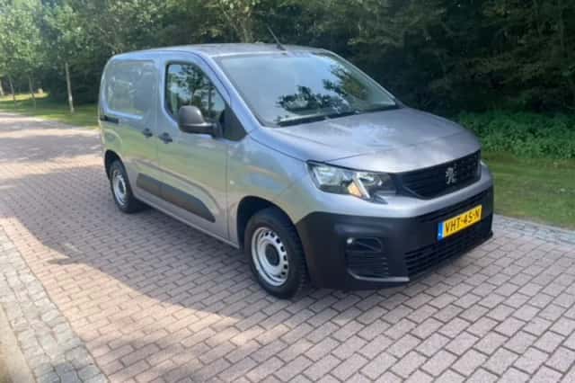 Peugeot Partner (2020) thumbnail 4