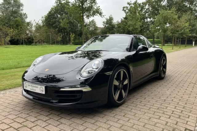 Porsche 911 (2014) thumbnail 2