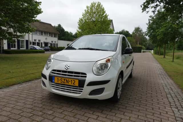 Suzuki Alto (2014) thumbnail 3