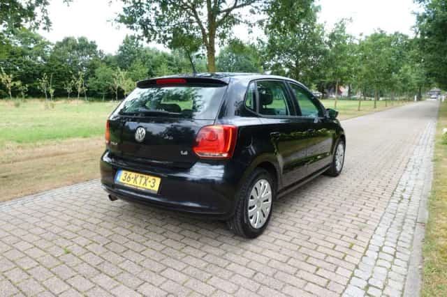 Volkswagen Polo (2010) thumbnail 6