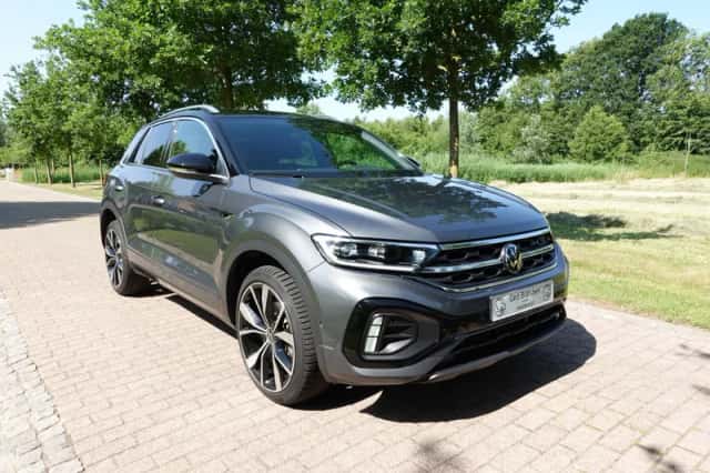 Volkswagen T-Roc (2023) thumbnail 5