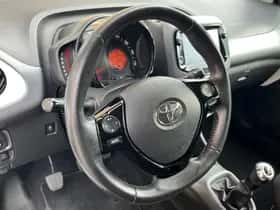 Toyota Aygo (2018) thumbnail 22