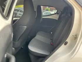 Toyota Aygo (2018) thumbnail 23