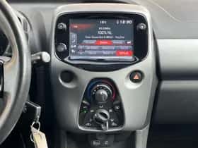 Toyota Aygo (2018) thumbnail 26