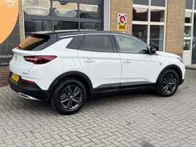 Opel Grandland X (2020) thumbnail 41