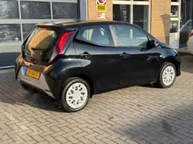 Toyota Aygo (2018) thumbnail 25