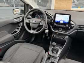 Ford Fiesta (2022) thumbnail 4