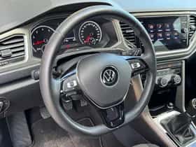 Volkswagen T-Roc (2020) thumbnail 40