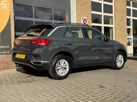 Volkswagen T-Roc (2020) thumbnail 43