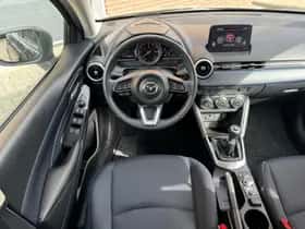 Mazda 2 (2021) thumbnail 4