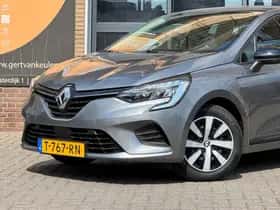 Renault Clio (2023) thumbnail 3