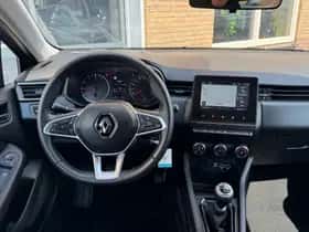 Renault Clio (2023) thumbnail 22