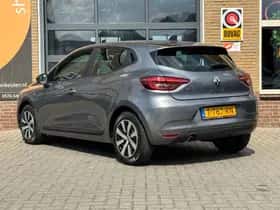 Renault Clio (2023) thumbnail 4