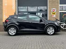 Renault Captur (2023) thumbnail 6