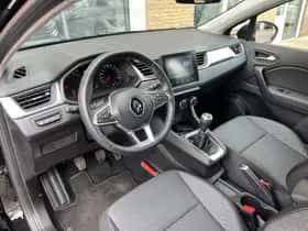 Renault Captur (2023) thumbnail 8