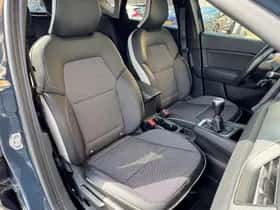Renault Captur (2020) thumbnail 9