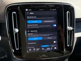 Volvo XC40 (2022) thumbnail 24
