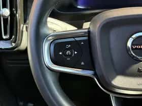 Volvo XC40 (2022) thumbnail 31