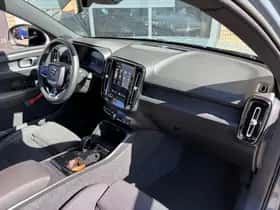 Volvo XC40 (2022) thumbnail 35