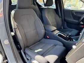Volvo XC40 (2022) thumbnail 37