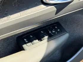 Volvo XC40 (2022) thumbnail 40