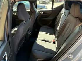 Volvo XC40 (2022) thumbnail 6