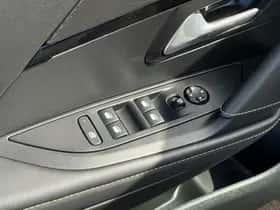 Peugeot 208 (2021) thumbnail 39