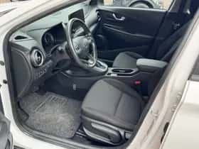 Hyundai Kona (2021) thumbnail 18